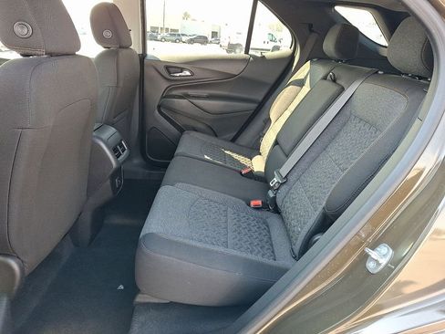 Used 2023 Chevrolet Equinox LT image 11