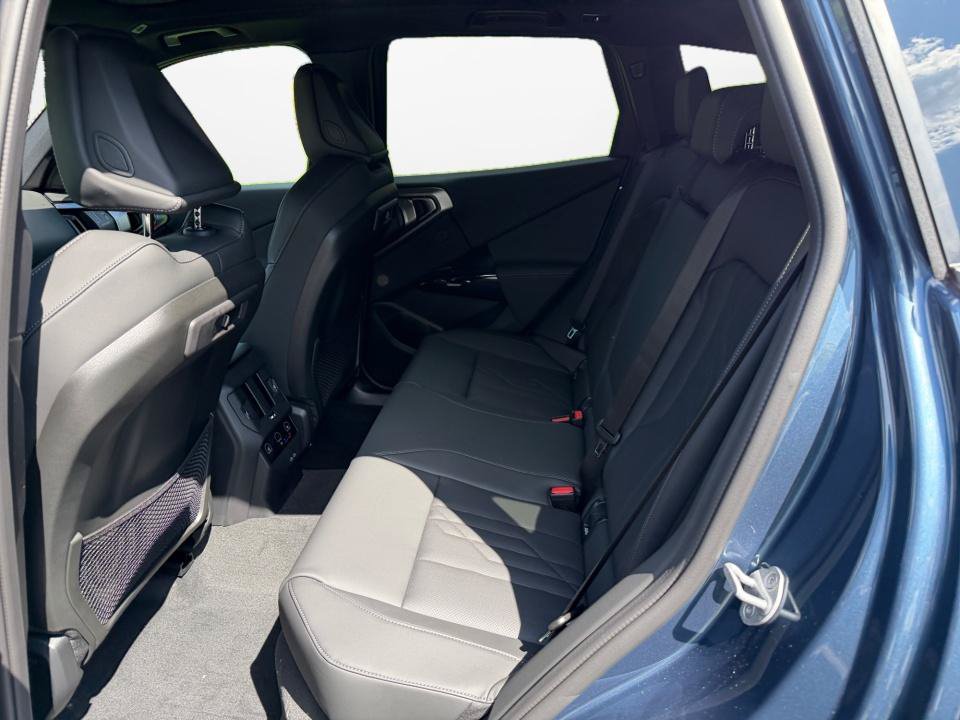 New 2026 BMW X3 xDrive30i w/ Premium Package AWD/4WD image 13