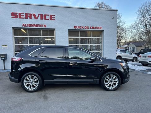 Used 2022 Ford Edge Titanium AWD/4WD image 1