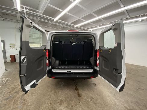 Used 2023 Ford Transit 350 XLT RWD image 28