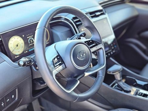 Used 2022 Hyundai Santa Cruz Limited image 15