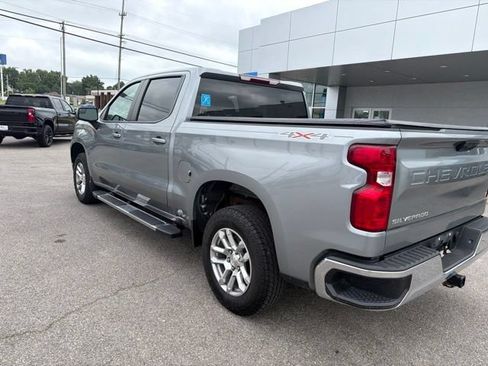 Used 2023 Chevrolet Silverado 1500 LT AWD/4WD image 30