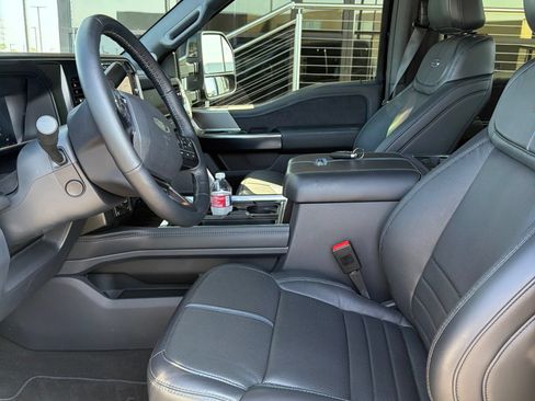 Used 2026 Ford F250 Platinum AWD/4WD image 9