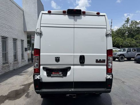 Used 2021 RAM ProMaster 2500 w/ Convenience Group image 3