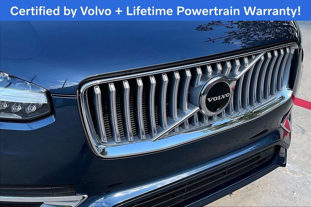 Used 2025 Volvo XC90 B6 Plus w/ Protection Package AWD/4WD image 39