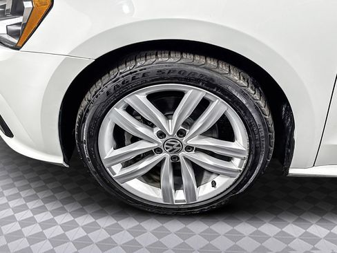 Used 2019 Volkswagen Passat 2.0T Wolfsburg w/ Wheels & Sunroof Package image 38
