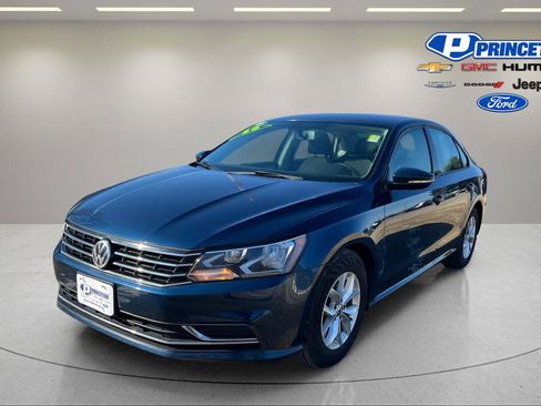 Used 2018 Volkswagen Passat 2.0T S image 3