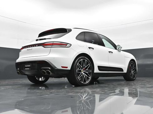 Certified 2023 Porsche Macan S AWD/4WD image 40