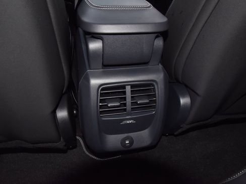 Certified 2025 Ford Mustang Mach-E GT image 18