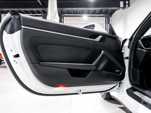 Used 2021 Porsche 911 Carrera S image 28