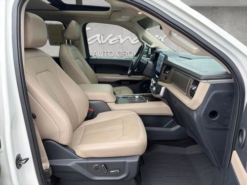 Used 2022 Ford Expedition Max Limited image 24