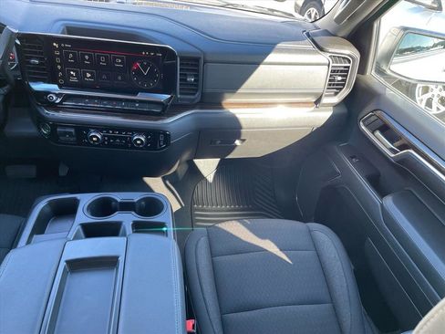 Used 2024 GMC Sierra 1500 Elevation image 6