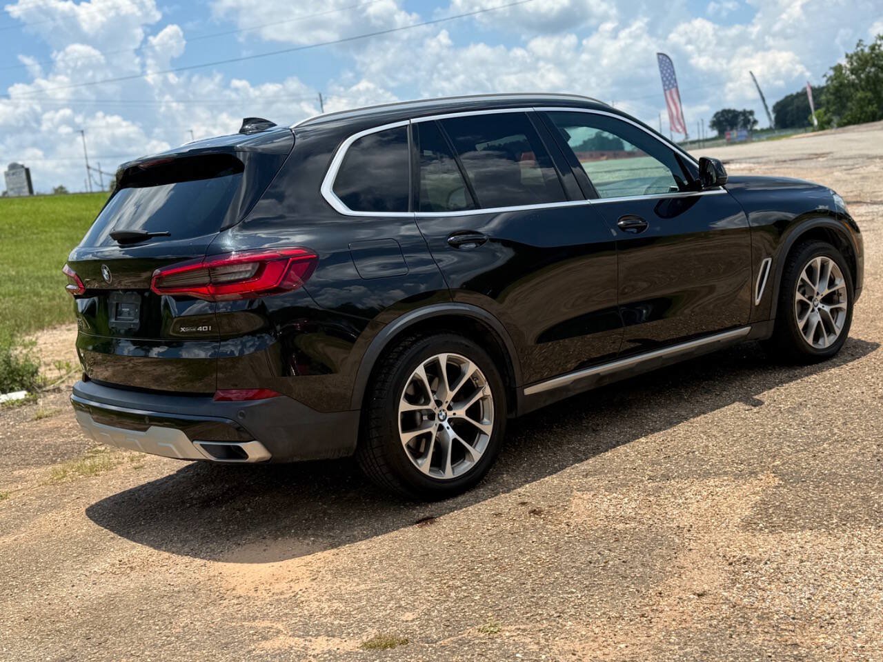 Used 2019 BMW X5 xDrive40i w/ Convenience Package AWD/4WD image 5