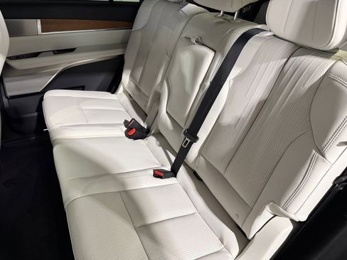 New 2026 Cadillac Vistiq Luxury AWD/4WD image 13