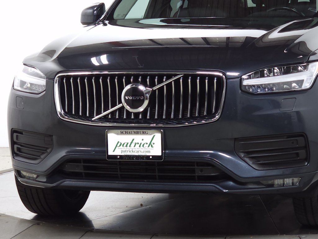 Used 2022 Volvo XC90 T6 Momentum w/ Climate Package AWD/4WD image 3