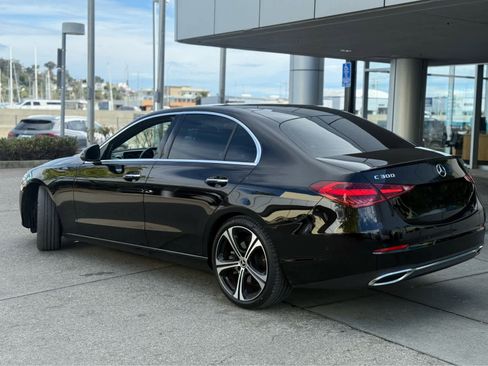 Used 2024 Mercedes-Benz C 300 4MATIC Sedan image 4