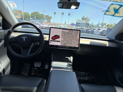 Used 2022 Tesla Model Y Performance AWD/4WD image 21