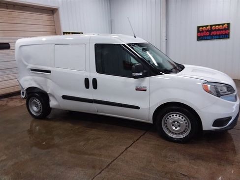 Used 2022 RAM ProMaster City Tradesman image 2