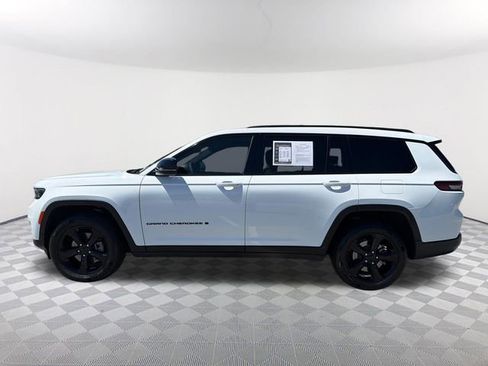 Used 2025 Jeep Grand Cherokee L Altitude RWD image 8