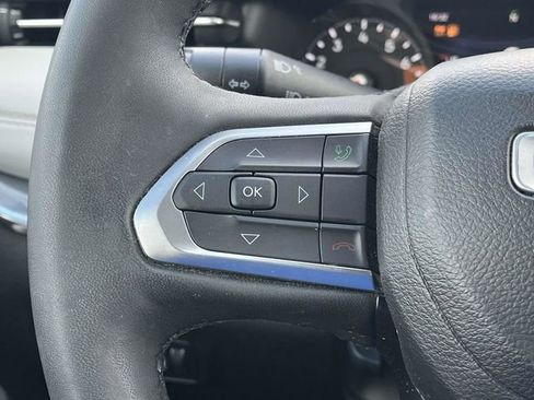 Used 2023 Jeep Compass Limited image 26