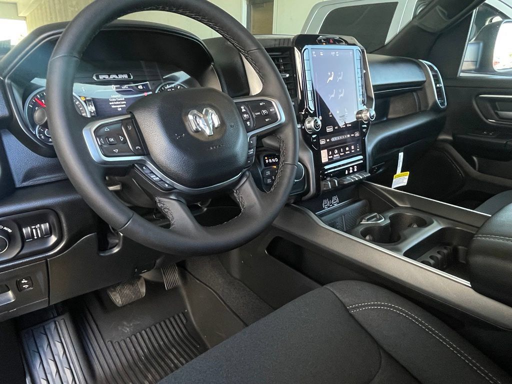 New 2026 RAM 1500 Big Horn AWD/4WD image 7