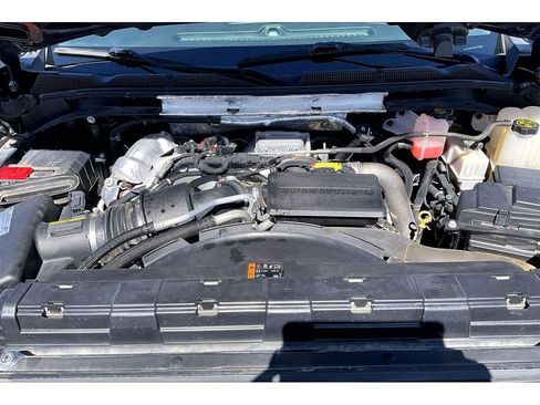 Used 2020 GMC Sierra 3500 SLT w/ SLT Convenience Package AWD/4WD image 12