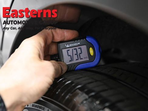 Used 2025 Mitsubishi Outlander SE image 28