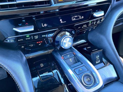 Used 2022 Acura MDX SH-AWD w/ Advance Package image 32