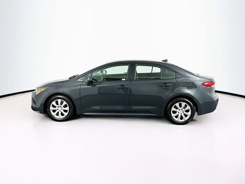 Used 2025 Toyota Corolla LE image 4