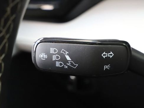 Used 2025 Volkswagen Taos S AWD/4WD image 32