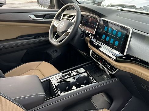 New 2026 Volkswagen Atlas Cross Sport SE AWD/4WD image 10