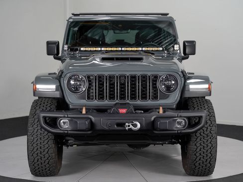 Used 2025 Jeep Wrangler Unlimited Rubicon 392 AWD/4WD image 10
