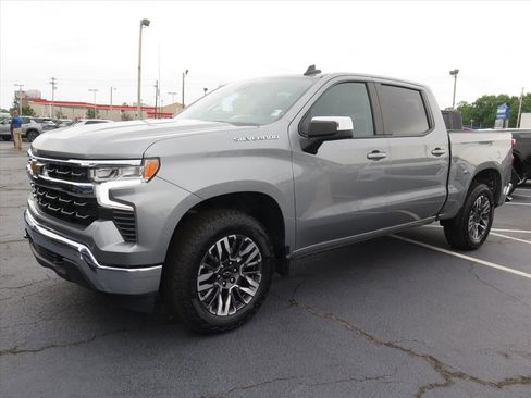 Used 2025 Chevrolet Silverado 1500 LT AWD/4WD image 8