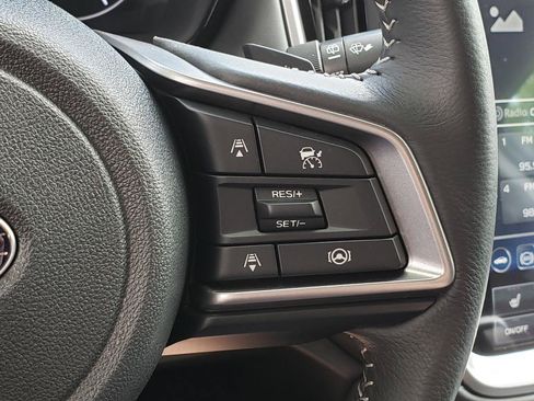 Used 2025 Subaru Outback Premium AWD/4WD image 21