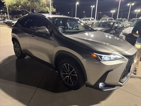 Used 2024 Lexus NX 350h AWD w/ Premium Package image 2