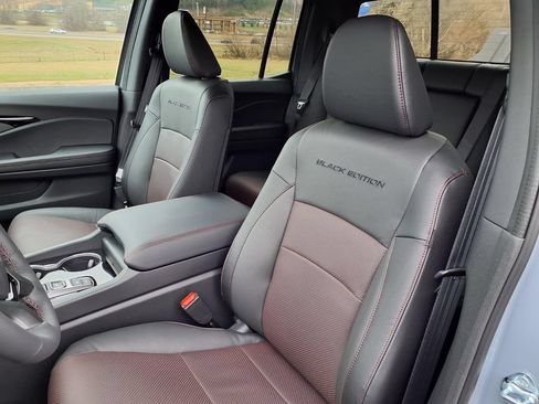 New 2026 Honda Ridgeline Black Edition image 16