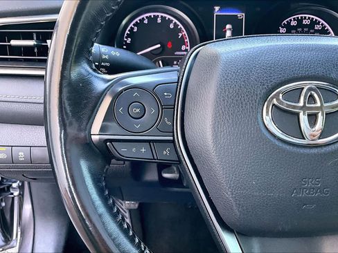 Used 2022 Toyota Camry SE FWD image 23