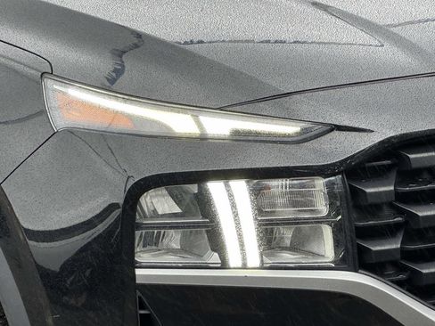 Used 2022 Hyundai Santa Fe SE AWD/4WD image 11