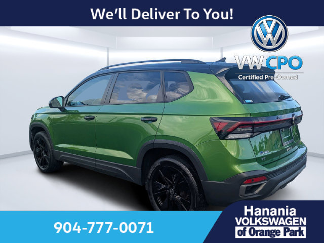 Certified 2025 Volkswagen Taos SE FWD image 5