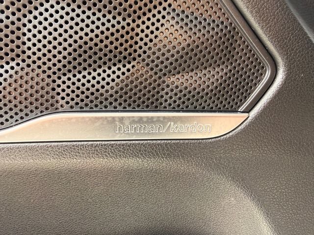 Used 2021 Hyundai Santa Fe Calligraphy AWD/4WD image 9