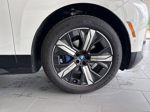 Certified 2023 BMW iX xDrive50 w/ Sport Package AWD/4WD image 54