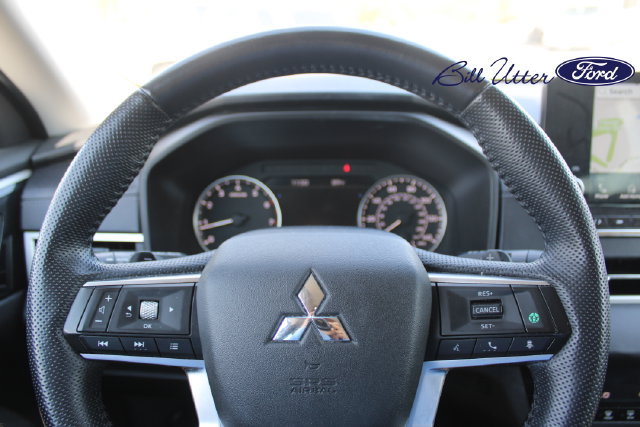 Used 2023 Mitsubishi Outlander SE FWD image 10
