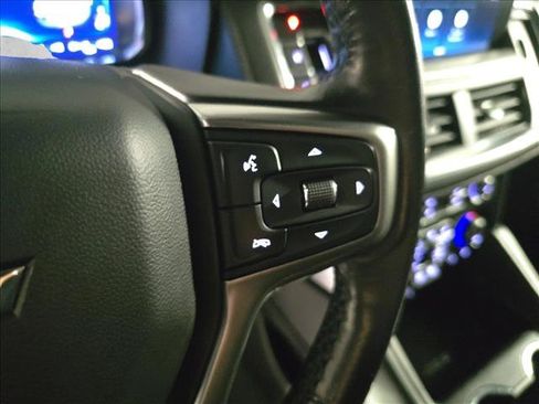Used 2022 Chevrolet Suburban LT AWD/4WD image 21