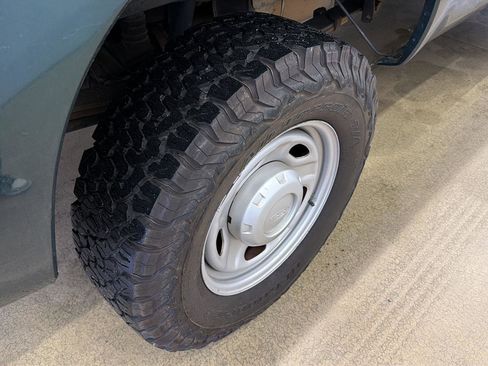 Used 2012 Ford F250 XL w/ FX4 Off Road Pkg image 9