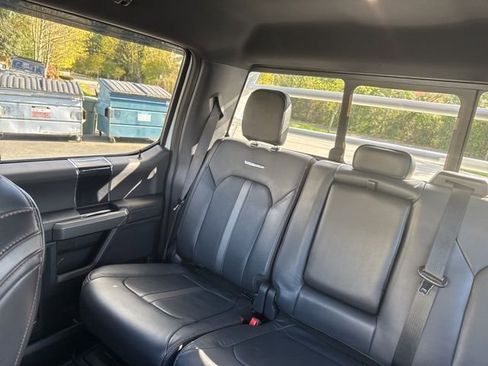 Used 2022 Ford F450 Platinum image 25