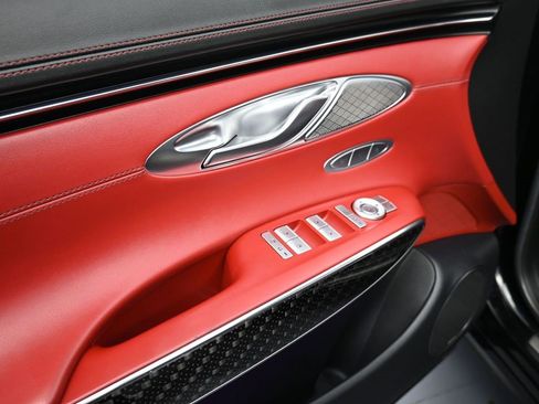 Used 2022 Genesis GV70 3.5T Sport w/ Sport Prestige Package image 9