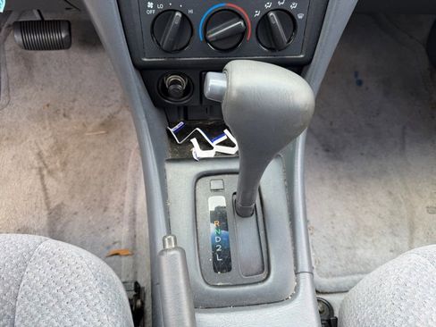 Used 2000 Toyota Camry LE FWD image 25