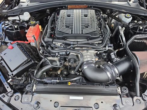 Used 2017 Chevrolet Camaro ZL1 RWD image 21