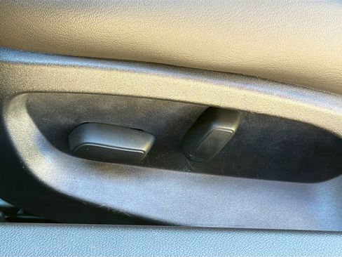 Used 2017 Chevrolet Corvette Grand Sport w/ Carbon Flash Badge Package image 23