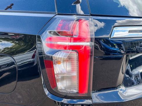 Certified 2024 Chevrolet Tahoe Premier AWD/4WD image 8